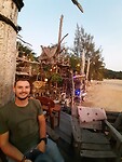 Hippie bar with Mantas