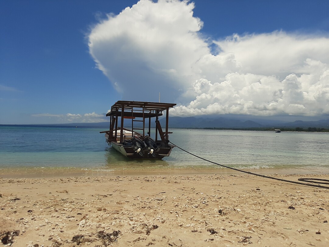 Gili Air, in front of hostel/diveschool