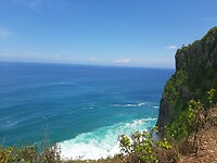 Exursion; cliff by temple Uluwatu