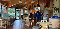 Voetbalkantine als eettent.