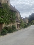 Apremont sur Allier. Één van mooiste dorpen van Frankrijk. Eigenlijk is het maar een straat.