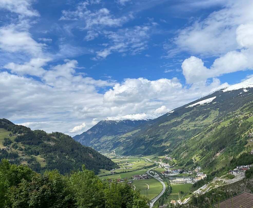 Uitzicht over het Zillertal.