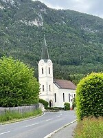 Kerk in Puch.