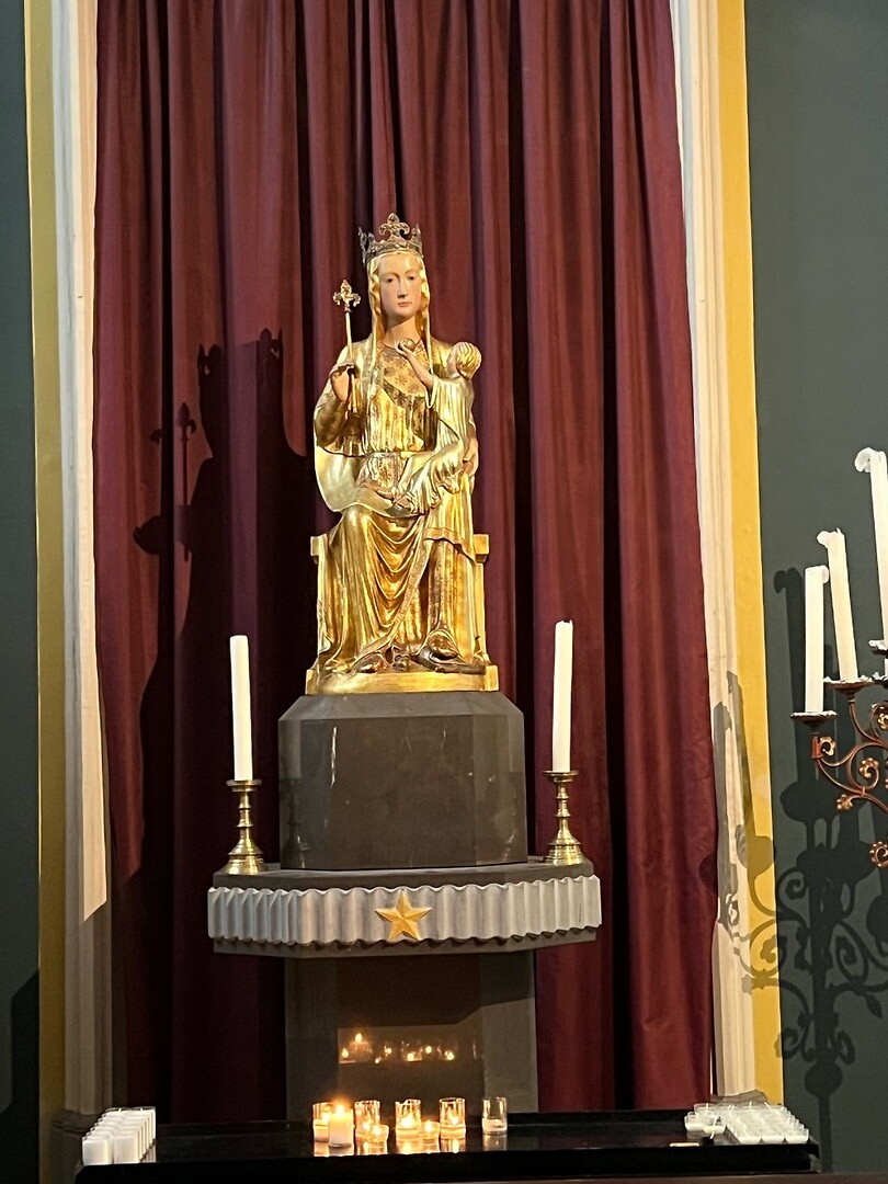 Maria beeld  Sint-Servaas