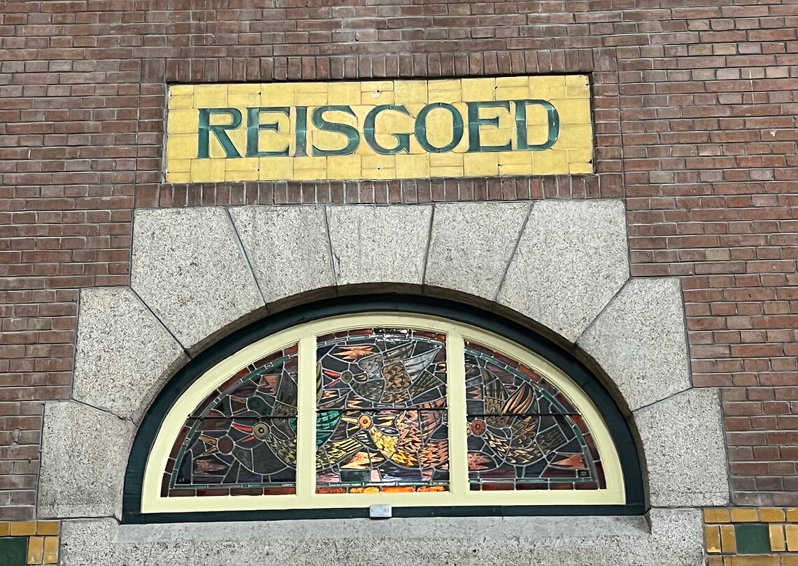 Station Maastricht, een mooi oud gebouw.