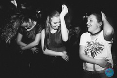 90's party --> heeeee macarenaaaa
