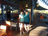 Beide dames voordat ze Katherine Gorge in gaan.