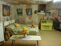 En dat was de slaapkamer uitgegraven in de berg