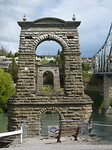 Historische brug in het centrum van Alexandra