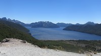vanaf de top, uitzicht over Lago Tromen