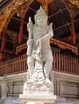 bij de holy water temple