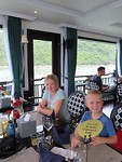 sjiek lunchen op een cruiseschip