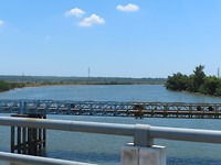 de scheiding van Noord- en Zuidvietnam in een brug