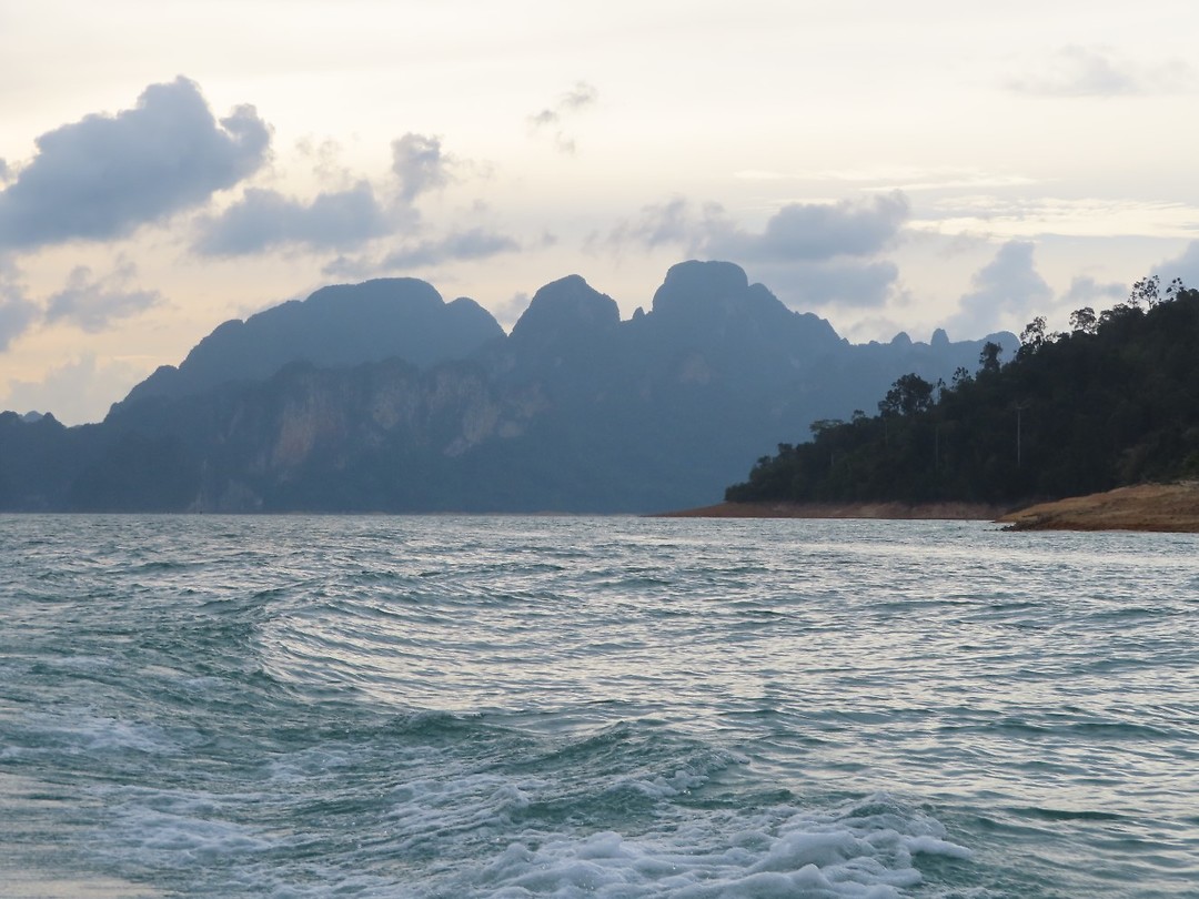 Khao Sok meer