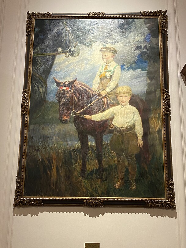 gigantisch schilderij aan de wand