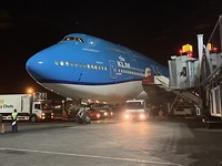 F3159FF6-F3EC-42D8-98DE-21147ABFAE8C