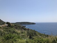 Richting de kust