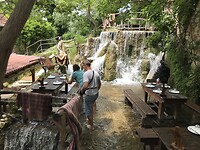 Terras in een waterval