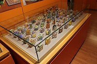Theepotjes van porselein