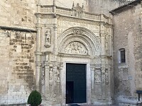 Valenciaans snijwerk in kalksteen