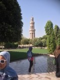Muscat de grote Qaboos moskee omkleden verplicht voor de dames