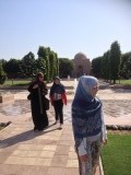 Muscat de grote Qaboos moskee omkleden verplicht voor de dames