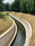 Boot tunnel