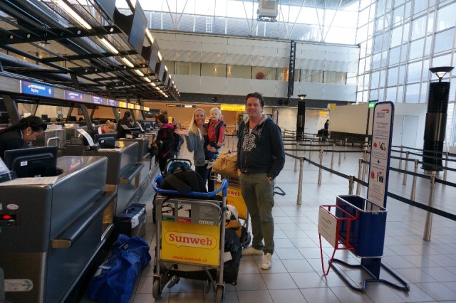 (0) Checking in @ Schiphol!