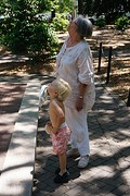 (12) met oma kijken