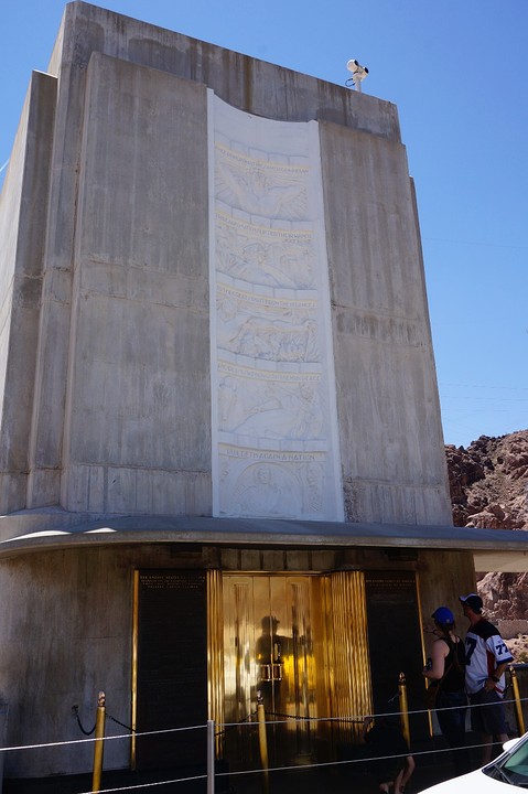 (14) Hoover Dam