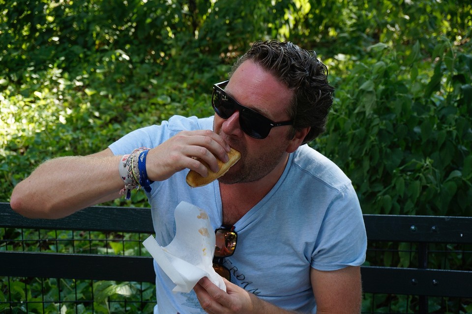 (16) HotDog in Central Park