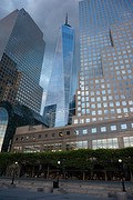 (16) Freedom Tower met schemering