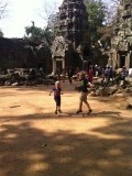 Koen en Fien bij Ta Prohm (Angkor Wat)