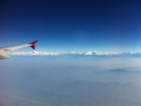 De Nepalese bergen vanuit het vliegtuig