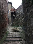 Smalle straatjes in Passignano sul Trasimeno