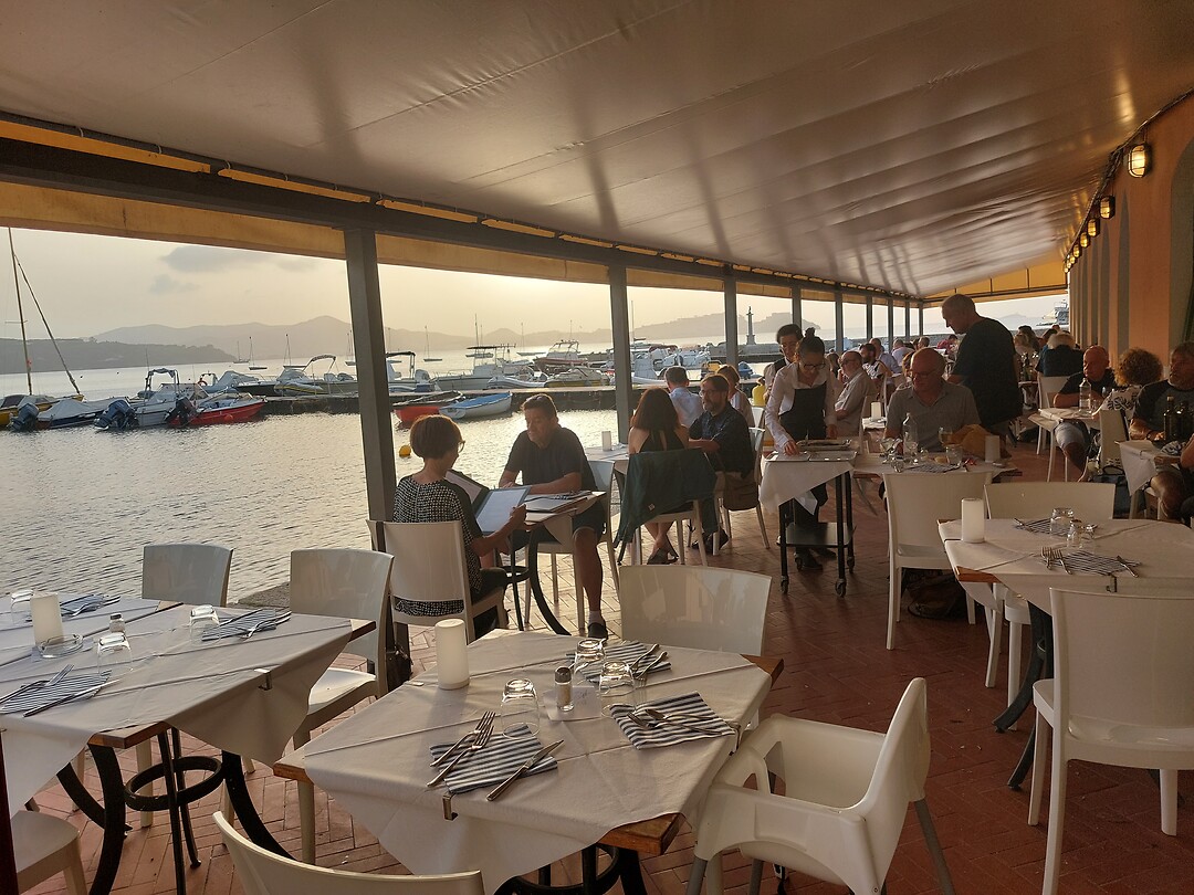 Diner aan zee