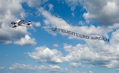 laat even weten als jullie hem langs hebben zien vliegen