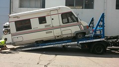 daar komt de camper aan, joepie!