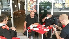laatste bakkie bij VOC en een tosti voor Moontje