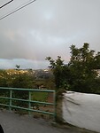 Toen wij coura inreden werden we verrast door een regenboog 🌈