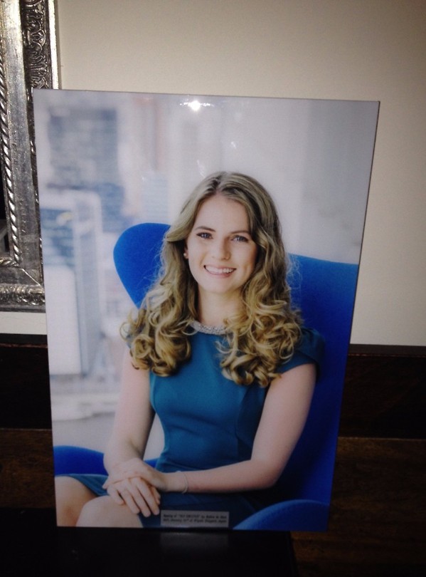 Het officiële portret van Nadine dat op de ALP SWEEPER komt te hangen. En natuurlijk ook thuis!