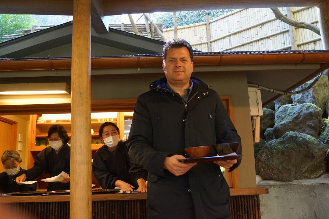 Japanse thee in bamboe bos