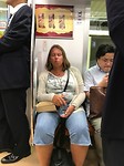 slapend in de metro