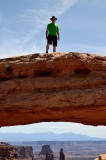 Voor het betere uitzicht.....bovenop de Mesa arch