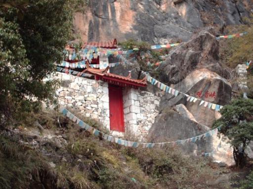 Tiger leaping gorge trek