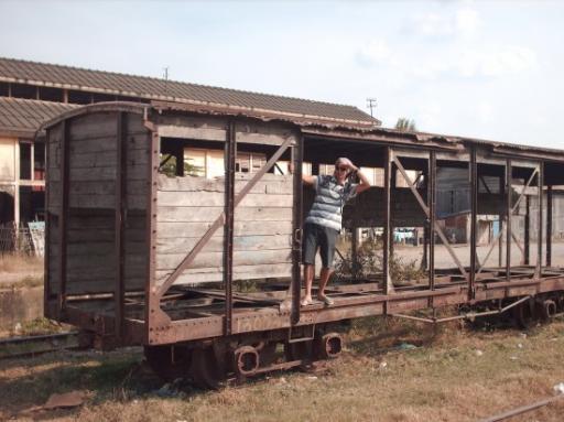 Battambang oude vervallen treinstation