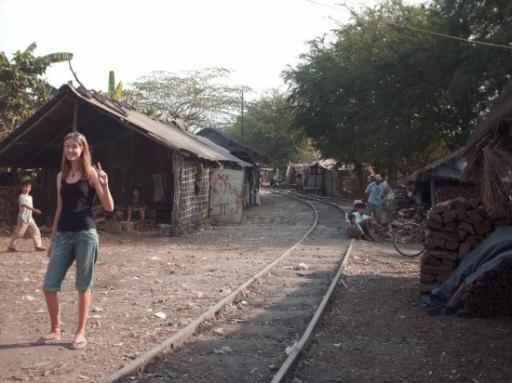 Battambang oude vervallen treinstation