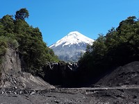 Doorkijkje richting de vulkaan Osorno