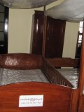(kinder)bed van Suu Kyi