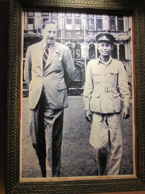 Generaal Aung San op bezoek bij Clement Attlee, Britse minister-president